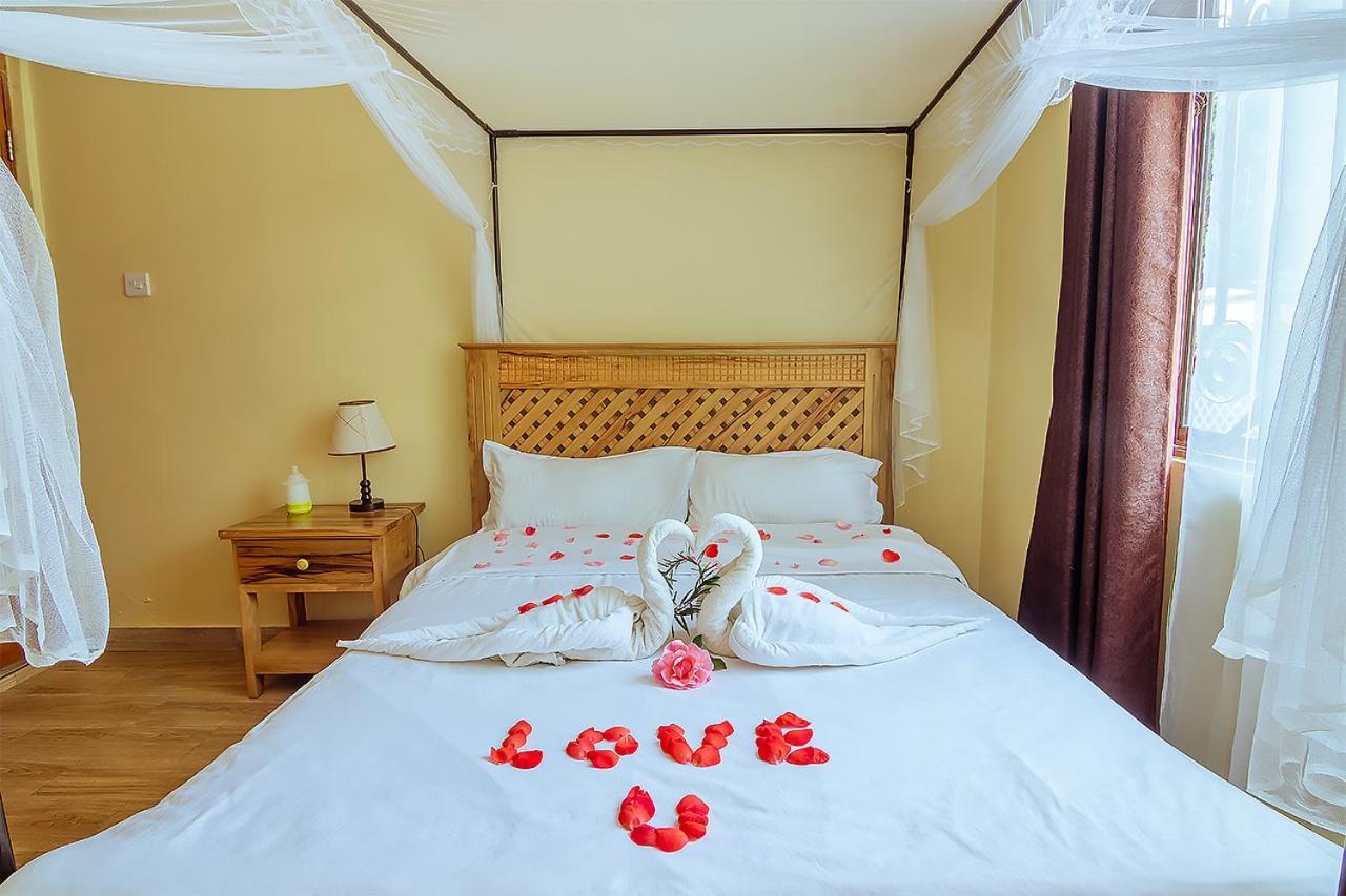 Rayan Apartments & Safaris Arusha Ngoại thất bức ảnh