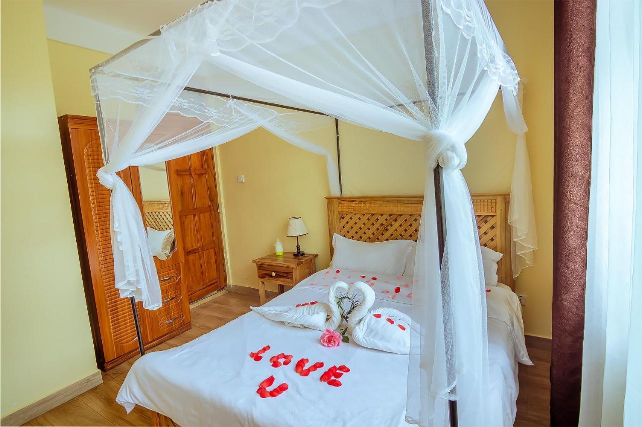 Rayan Apartments & Safaris Arusha Ngoại thất bức ảnh