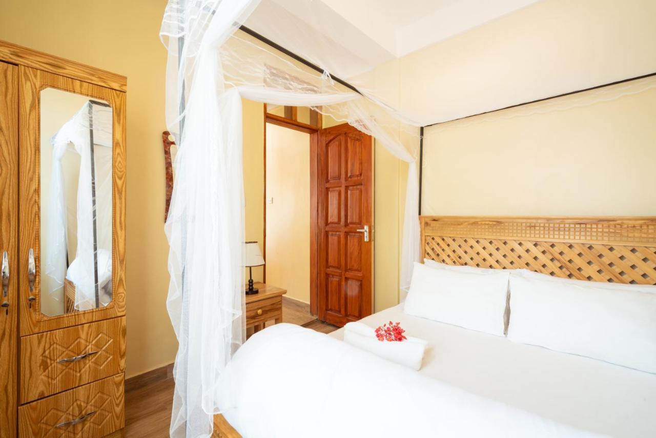 Rayan Apartments & Safaris Arusha Ngoại thất bức ảnh