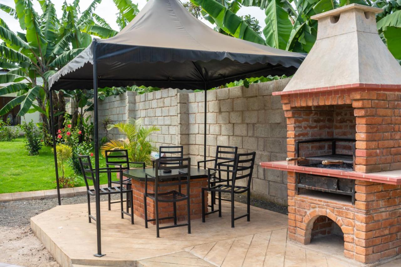 Rayan Apartments & Safaris Arusha Ngoại thất bức ảnh